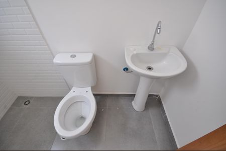 Casa à venda com 88m², 2 quartos e 2 vagasBanheiro da Suíte 2