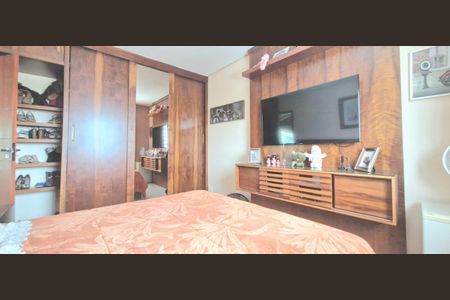 Casa à venda com 318m², 4 quartos e 1 vaga Casa à venda com 318m², 4 quartos e 1 vagaSuíte 4