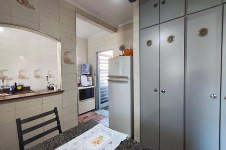 Casa à venda com 131m², 5 quartos e 1 vagaCopa