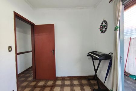 Casa à venda com 131m², 5 quartos e 1 vagaSala de TV