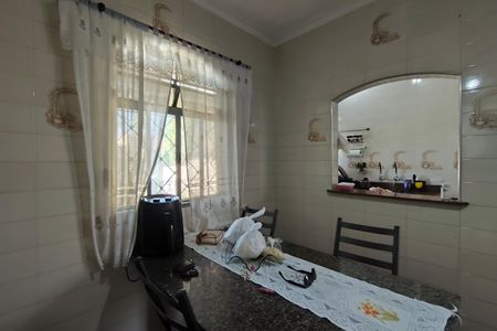 Casa à venda com 131m², 5 quartos e 1 vagaCopa