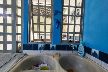 Casa à venda com 131m², 5 quartos e 1 vagaÁrea de Serviço