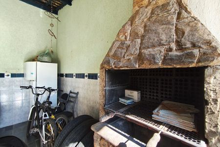 Casa à venda com 131m², 5 quartos e 1 vagaÁrea gourmet