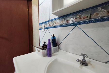 Casa à venda com 131m², 5 quartos e 1 vagaBanheiro Suíte