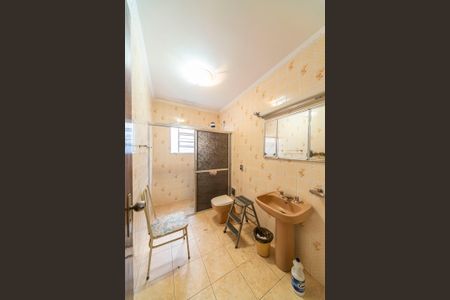 Casa à venda com 193m², 3 quartos e 2 vagasBanheiro 2