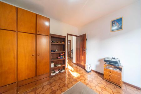 Casa à venda com 193m², 3 quartos e 2 vagasQuarto 2