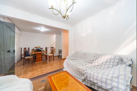 Casa à venda com 193m², 3 quartos e 2 vagasSala