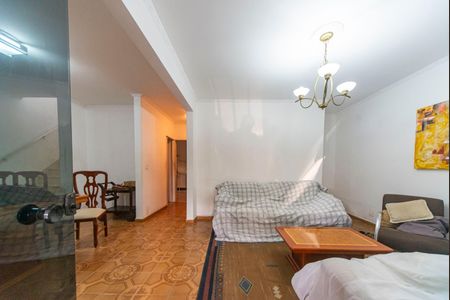 Casa à venda com 193m², 3 quartos e 2 vagasSala