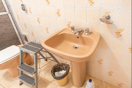 Casa à venda com 193m², 3 quartos e 2 vagasBanheiro 2