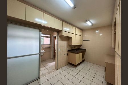 Apartamento à venda com 102m², 3 quartos e 2 vagas Apartamento à venda com 102m², 3 quartos e 2 vagasCozinha