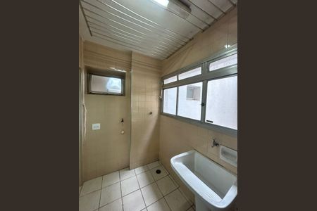 Apartamento à venda com 102m², 3 quartos e 2 vagas Apartamento à venda com 102m², 3 quartos e 2 vagasÁrea de Serviço