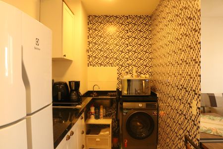 Apartamento para alugar com 34m², 2 quartos e sem vagaCozinha e Área de Serviço