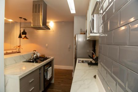 Apartamento à venda com 67m², 2 quartos e 1 vagaCozinha