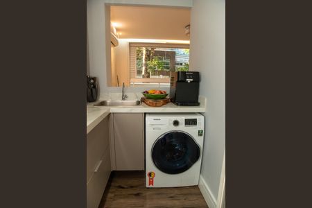 Apartamento à venda com 67m², 2 quartos e 1 vagaÁrea de Serviço