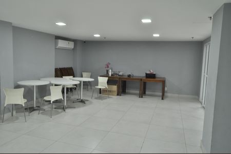 Apartamento à venda com 60m², 2 quartos e 1 vagaÁrea comum