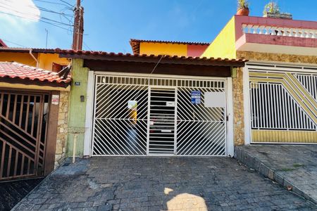 Casa à venda com 181m², 3 quartos e 2 vagas Casa à venda com 181m², 3 quartos e 2 vagasFachada e placa