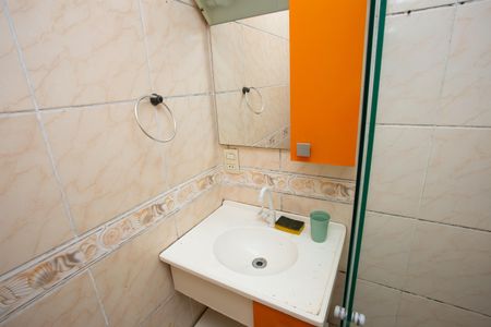 Apartamento à venda com 42m², 2 quartos e 1 vaga Apartamento à venda com 42m², 2 quartos e 1 vagaBanheiro