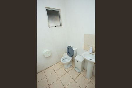 Apartamento à venda com 42m², 2 quartos e 1 vaga Apartamento à venda com 42m², 2 quartos e 1 vagaBanheiro do salão de festas