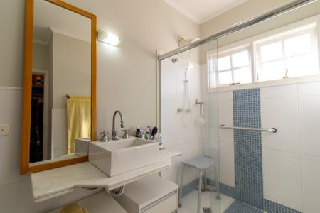 Casa à venda com 287m², 3 quartos e 2 vagas Casa à venda com 287m², 3 quartos e 2 vagasBanheiro Suíte