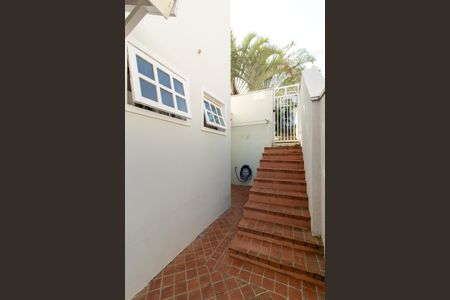 Casa à venda com 287m², 3 quartos e 2 vagas Casa à venda com 287m², 3 quartos e 2 vagasÁrea comum