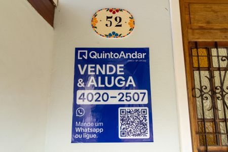 Casa à venda com 287m², 3 quartos e 2 vagas Casa à venda com 287m², 3 quartos e 2 vagasPlaquinha