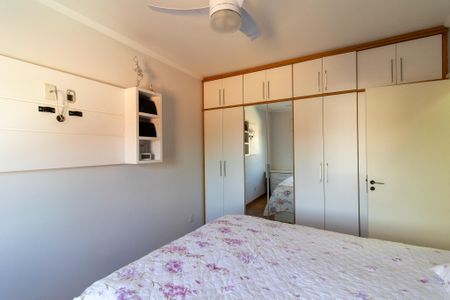 Casa à venda com 287m², 3 quartos e 2 vagas Casa à venda com 287m², 3 quartos e 2 vagasQuarto 1