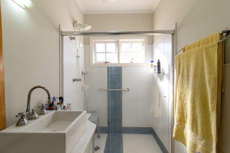 Casa à venda com 287m², 3 quartos e 2 vagas Casa à venda com 287m², 3 quartos e 2 vagasBanheiro Suíte