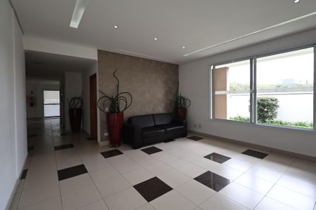 Apartamento à venda com 70m², 2 quartos e 2 vagasHall social