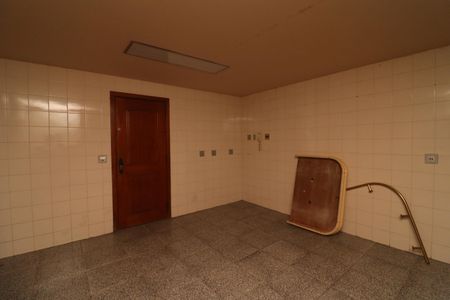 Apartamento à venda com 190m², 4 quartos e 2 vagasCozinha