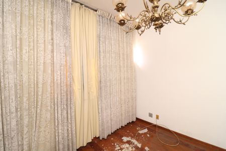 Apartamento à venda com 190m², 4 quartos e 2 vagasQuarto 1