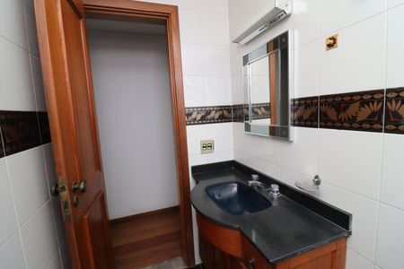 Apartamento à venda com 190m², 4 quartos e 2 vagasBanheiro Social