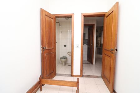 Apartamento à venda com 190m², 4 quartos e 2 vagasQuarto de Serviço