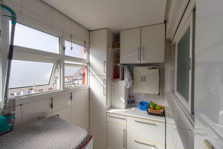 Apartamento à venda com 121m², 3 quartos e 1 vagaÁrea de Serviço