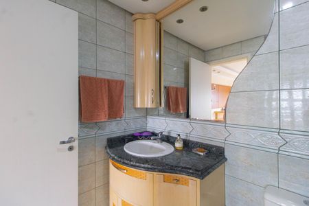 Apartamento à venda com 121m², 3 quartos e 1 vagaBanheiro da Suíte