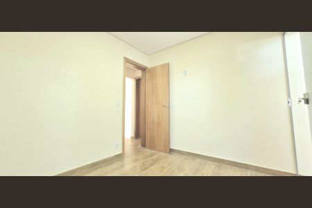 Casa à venda com 167m², 4 quartos e 1 vaga Casa à venda com 167m², 4 quartos e 1 vagaQuarto 3