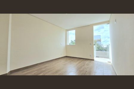 Casa à venda com 167m², 4 quartos e 1 vaga Casa à venda com 167m², 4 quartos e 1 vagaSuíte