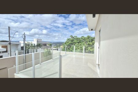 Casa à venda com 167m², 4 quartos e 1 vaga Casa à venda com 167m², 4 quartos e 1 vagaVaranda suíte