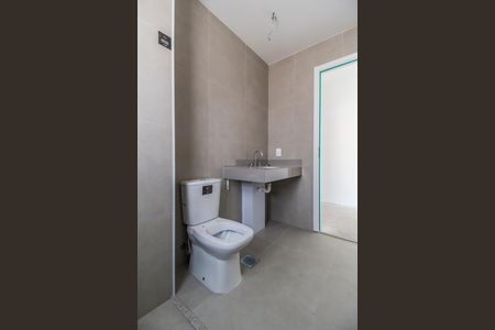 Casa de condomínio à venda com 415m², 4 quartos e 4 vagasBanheiro da Suíte 3