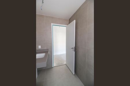 Casa de condomínio à venda com 415m², 4 quartos e 4 vagasBanheiro da Suíte 3