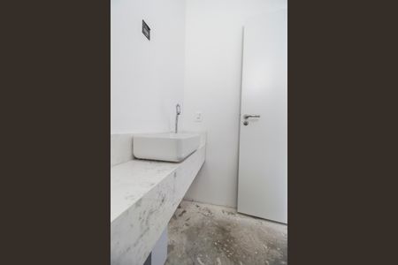 Casa de condomínio à venda com 415m², 4 quartos e 4 vagasLavabo