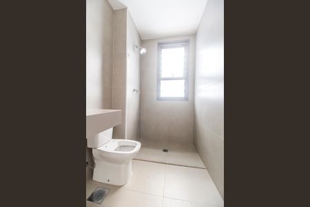 Casa de condomínio à venda com 415m², 4 quartos e 4 vagasBanheiro da Suíte 2