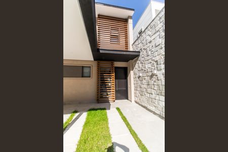 Casa de condomínio à venda com 415m², 4 quartos e 4 vagasEntrada