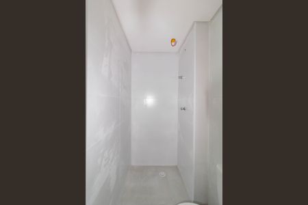 Apartamento à venda com 39m², 2 quartos e sem vaga Apartamento à venda com 39m², 2 quartos e sem vagaBanheiro