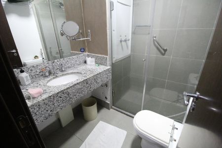 Apartamento à venda com 70m², 2 quartos e 1 vagaBanheiro da suíte 2