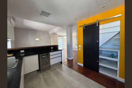 Apartamento à venda com 274m², 4 quartos e 2 vagasCozinha 