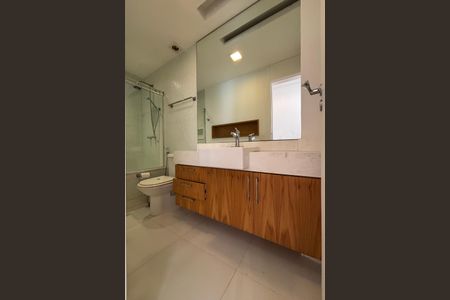 Apartamento à venda com 274m², 4 quartos e 2 vagasBanheiro social