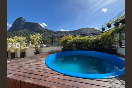 Apartamento à venda com 274m², 4 quartos e 2 vagasCobertura - piscina