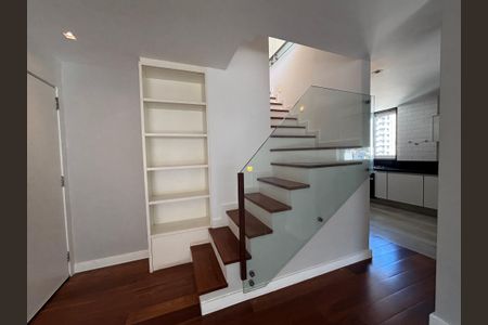 Apartamento à venda com 274m², 4 quartos e 2 vagasSala 