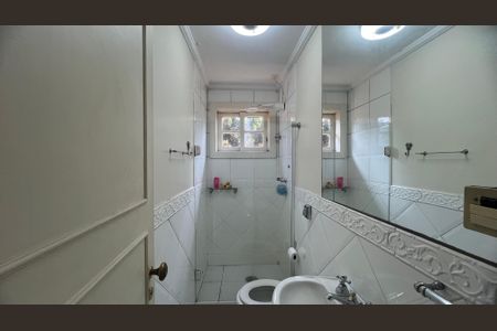 Casa à venda com 500m², 5 quartos e 8 vagas Casa à venda com 500m², 5 quartos e 8 vagasBanheiro da Suíte 2
