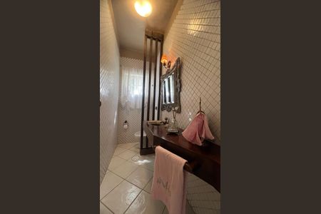 Casa à venda com 500m², 5 quartos e 8 vagas Casa à venda com 500m², 5 quartos e 8 vagasLavabo